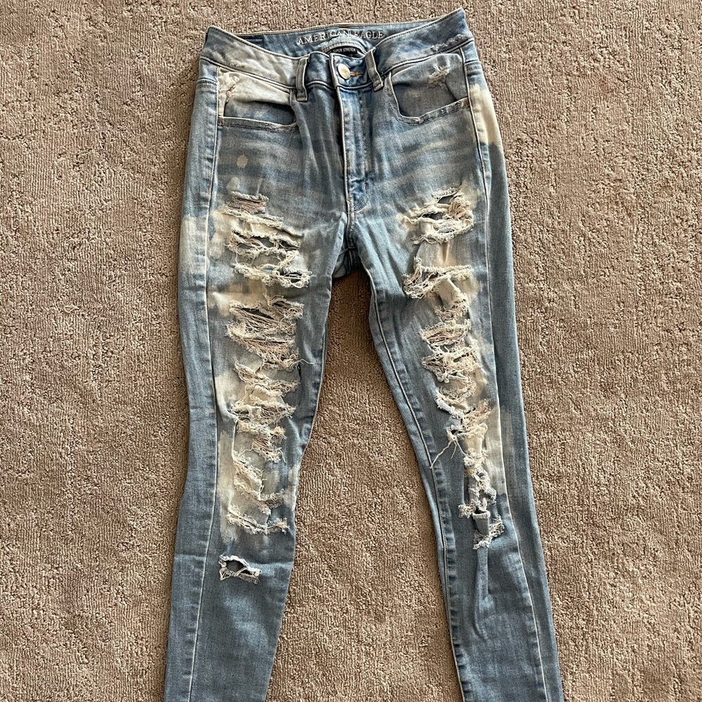 American Eagle Destroyed High Rise Jean Jegging